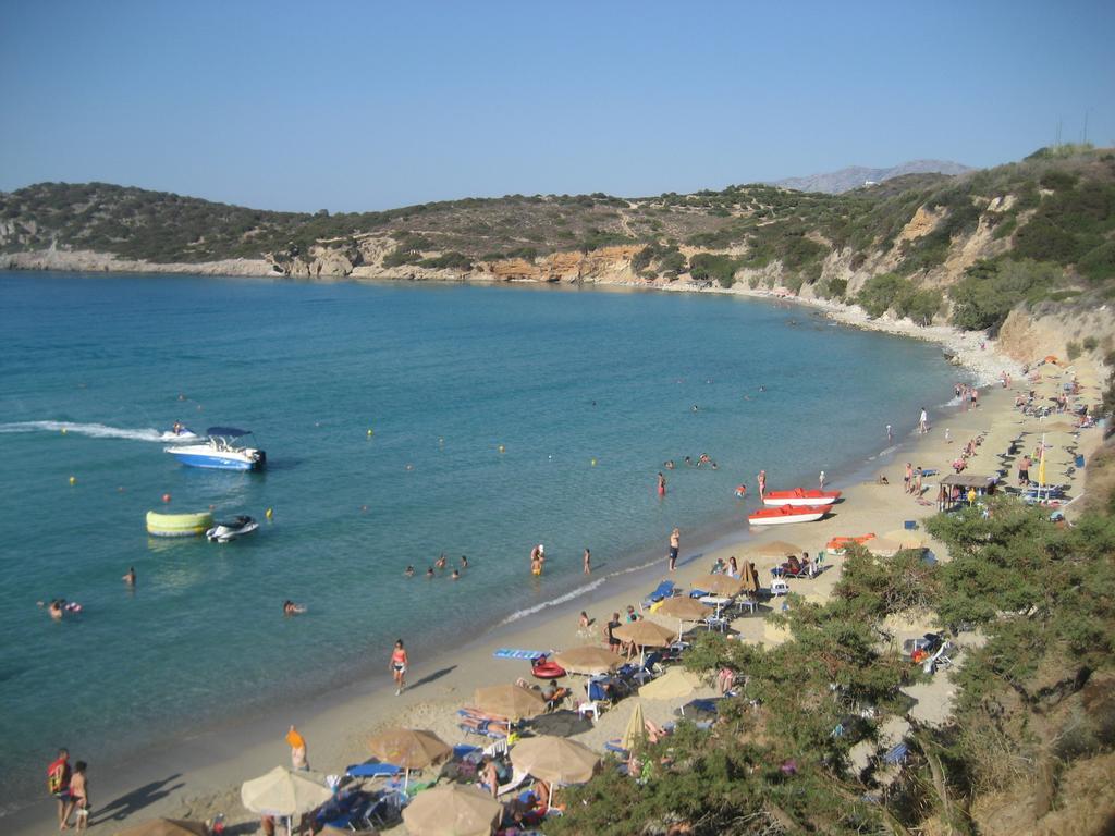 Stelios Apartments Istro Bagian luar foto