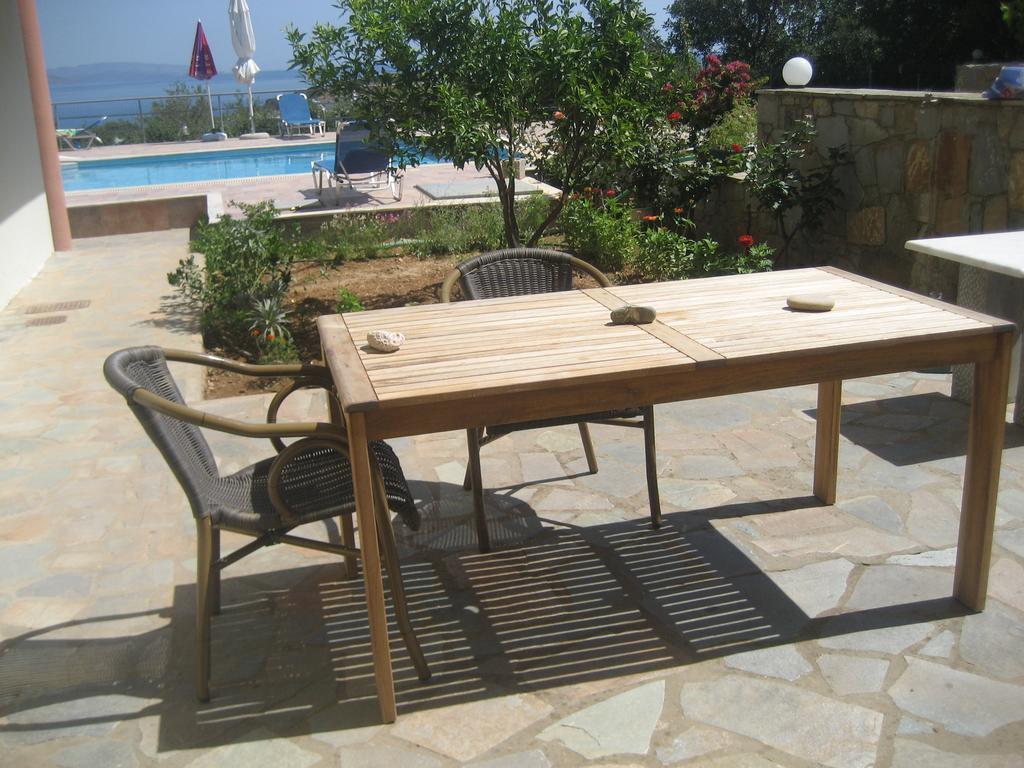 Stelios Apartments Istro Bagian luar foto