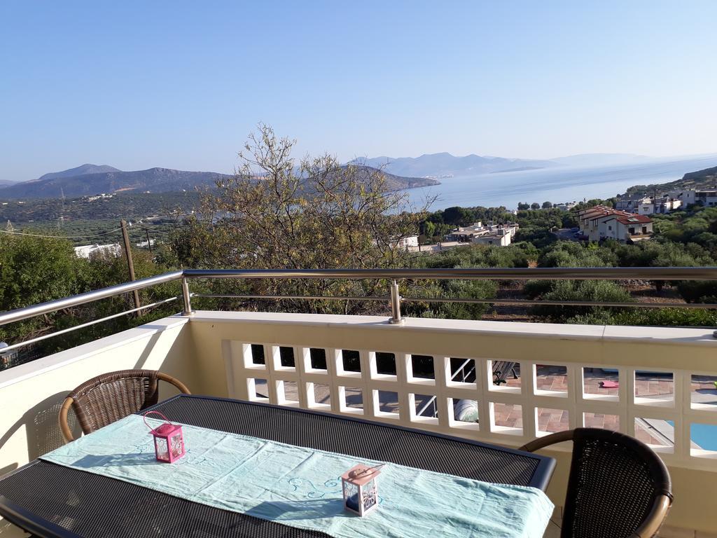Stelios Apartments Istro Bagian luar foto